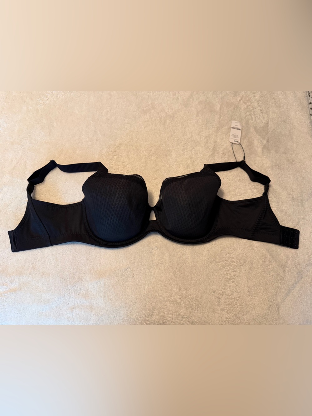 Smooth Black Underwire Bra with Light Padding